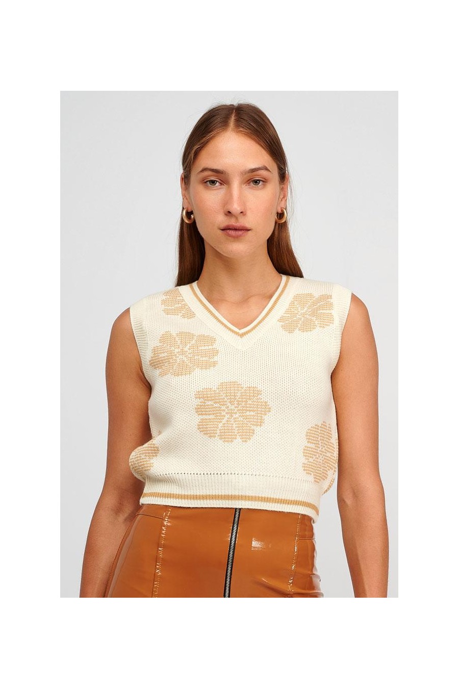 Flower Knit Vest | Camel