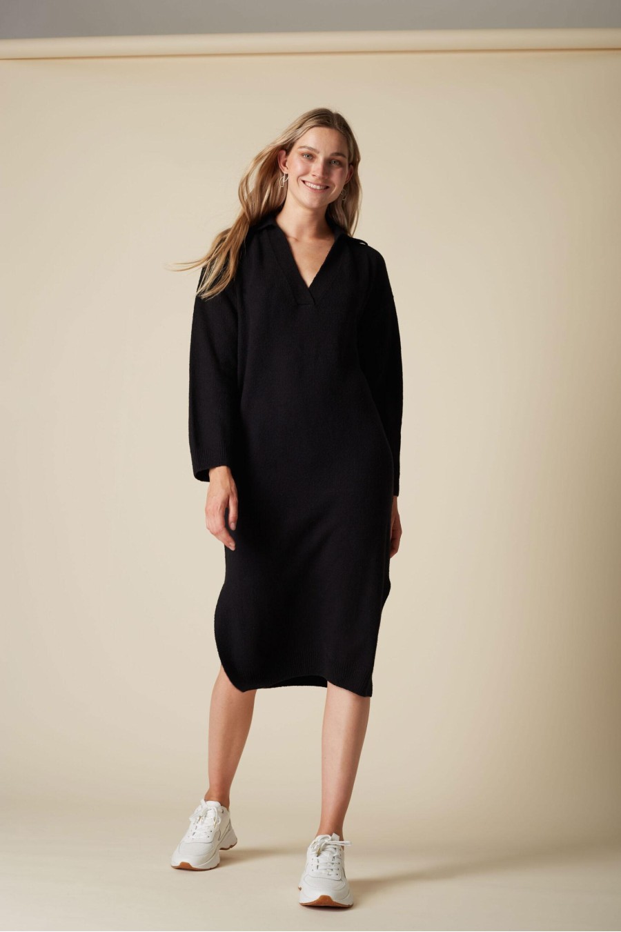 Casual Black Knit Dress