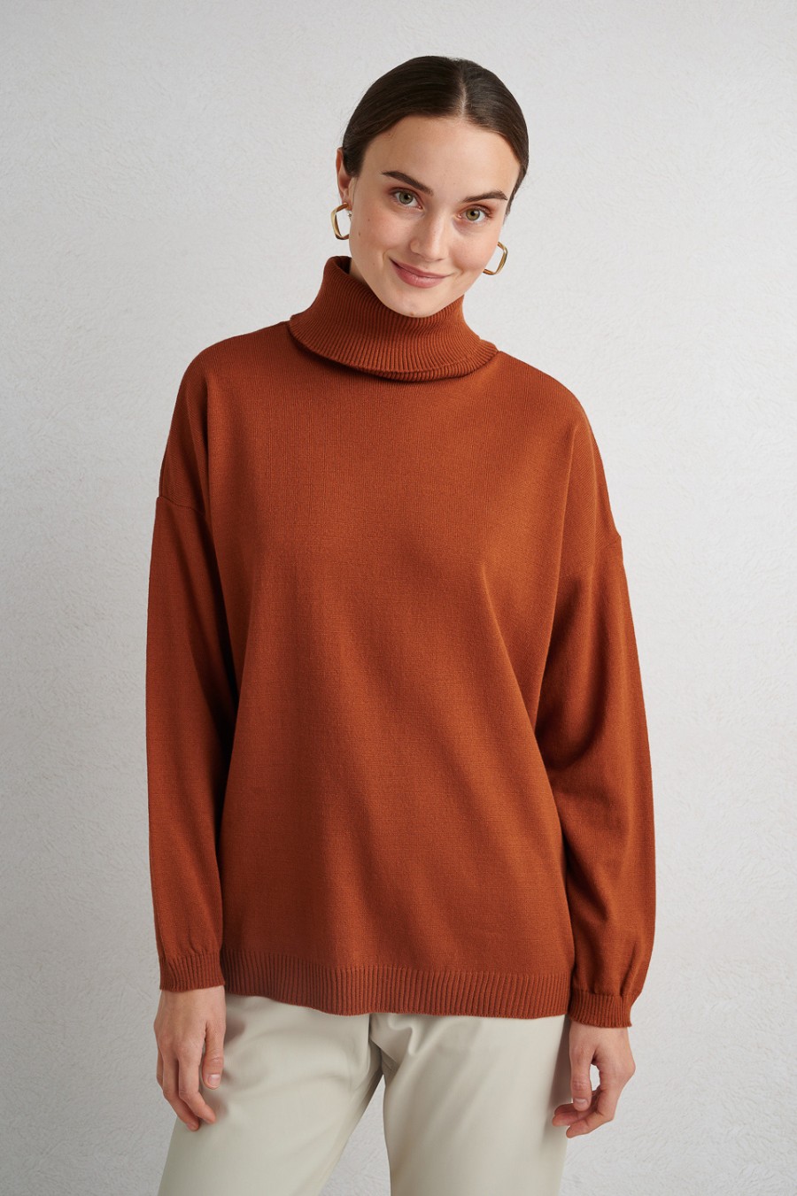 Chocolate Turtle Neck Knit Sweater