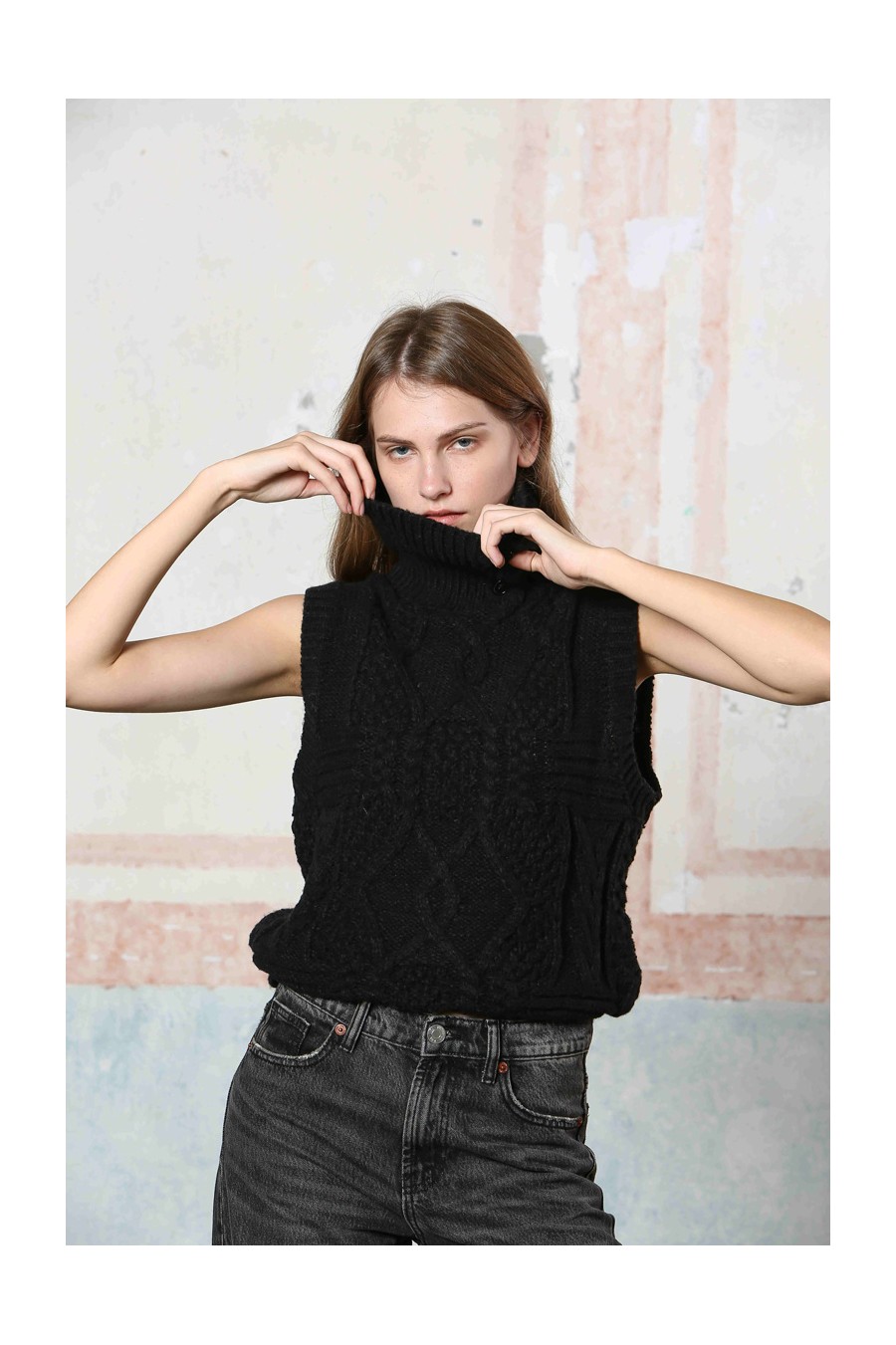 Black Sleeveless Knit Sweater