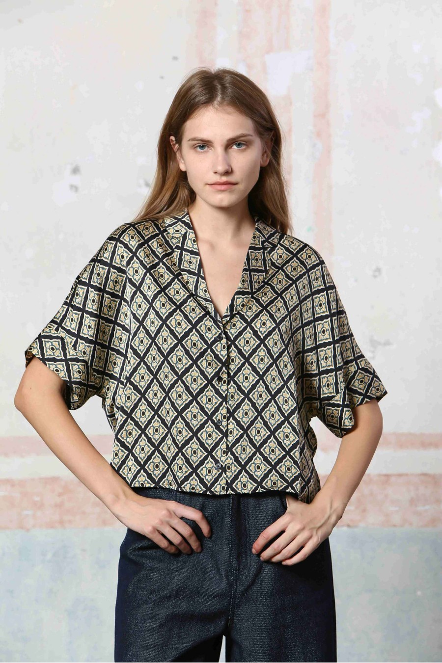 Retro Print Silky Shirt