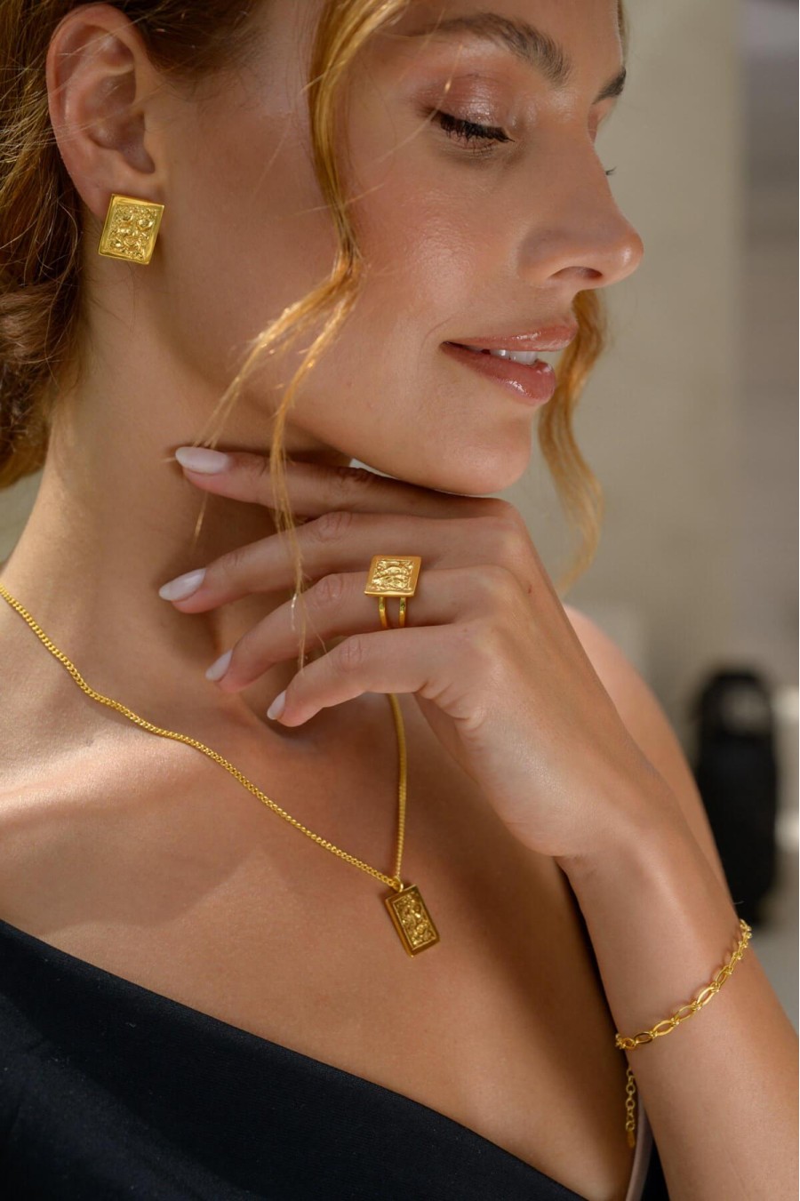 Kendra Earrings