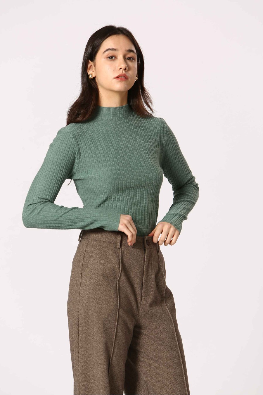 The Korner Thin Knit Ribbed...